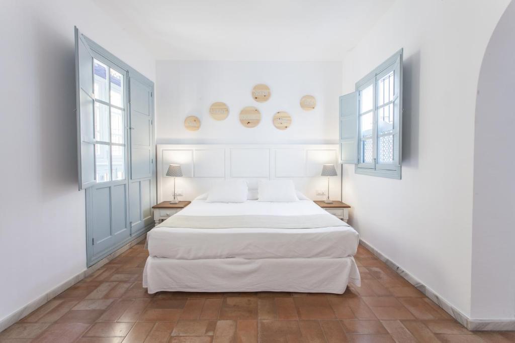 Apartamentos Suites Santa Cruz Séville Extérieur photo