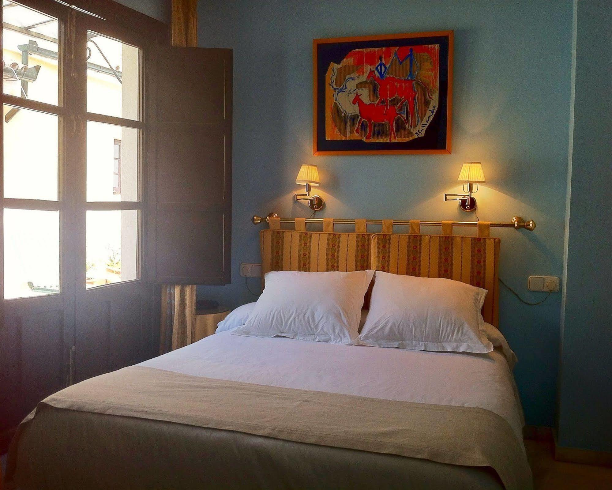 Apartamentos Suites Santa Cruz Séville Extérieur photo